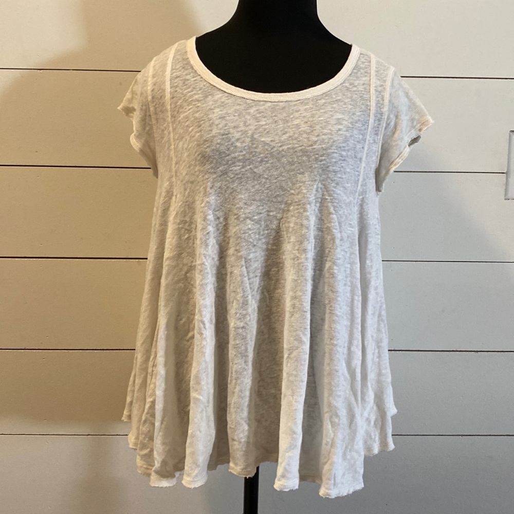 Women's extra small white we the free T-shirt